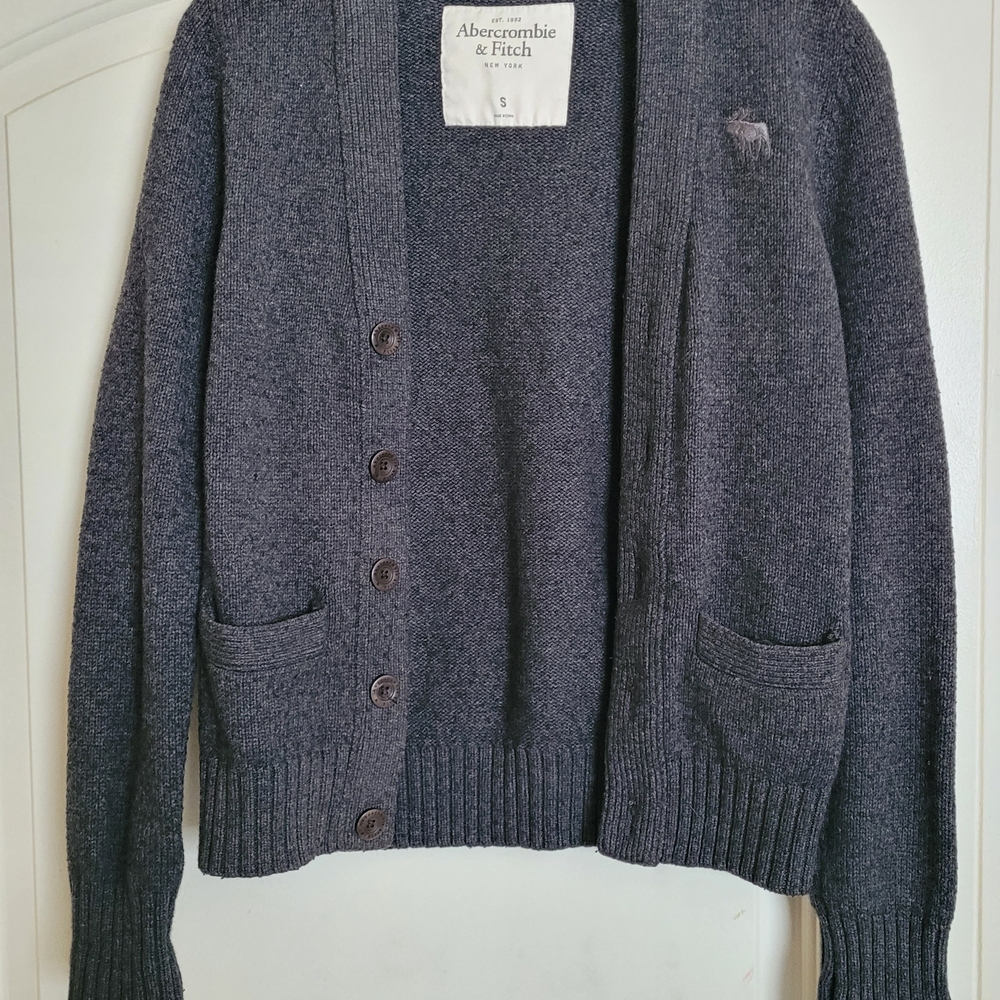 Abercrombie & Fitch Gray Cardigan Sweater V-Neck